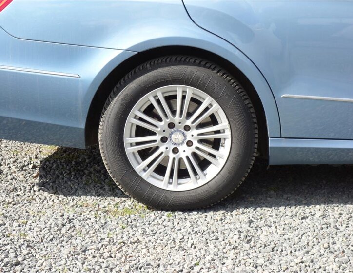 Mercedes-Benz Třídy E Kombi 3,0 l 195 kw