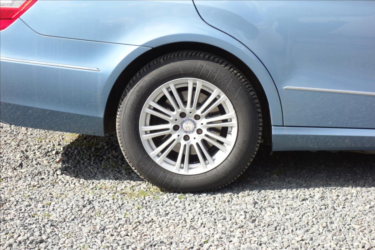 Mercedes-Benz Třídy E Kombi 3,0 l 195 kw