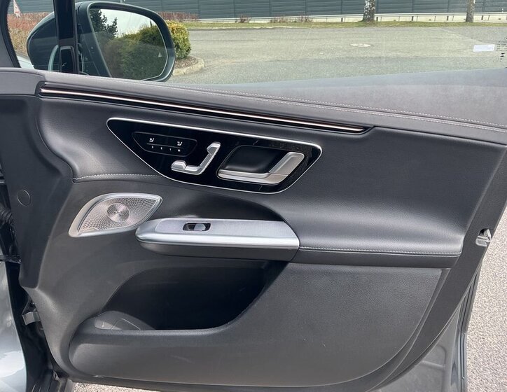 Mercedes-Benz EQE Sedan / Limuzína 0,0 300 kw