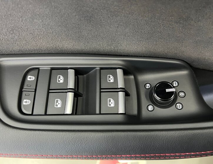 Audi SQ8 SUV / Terénní 4,0 l 373 kw