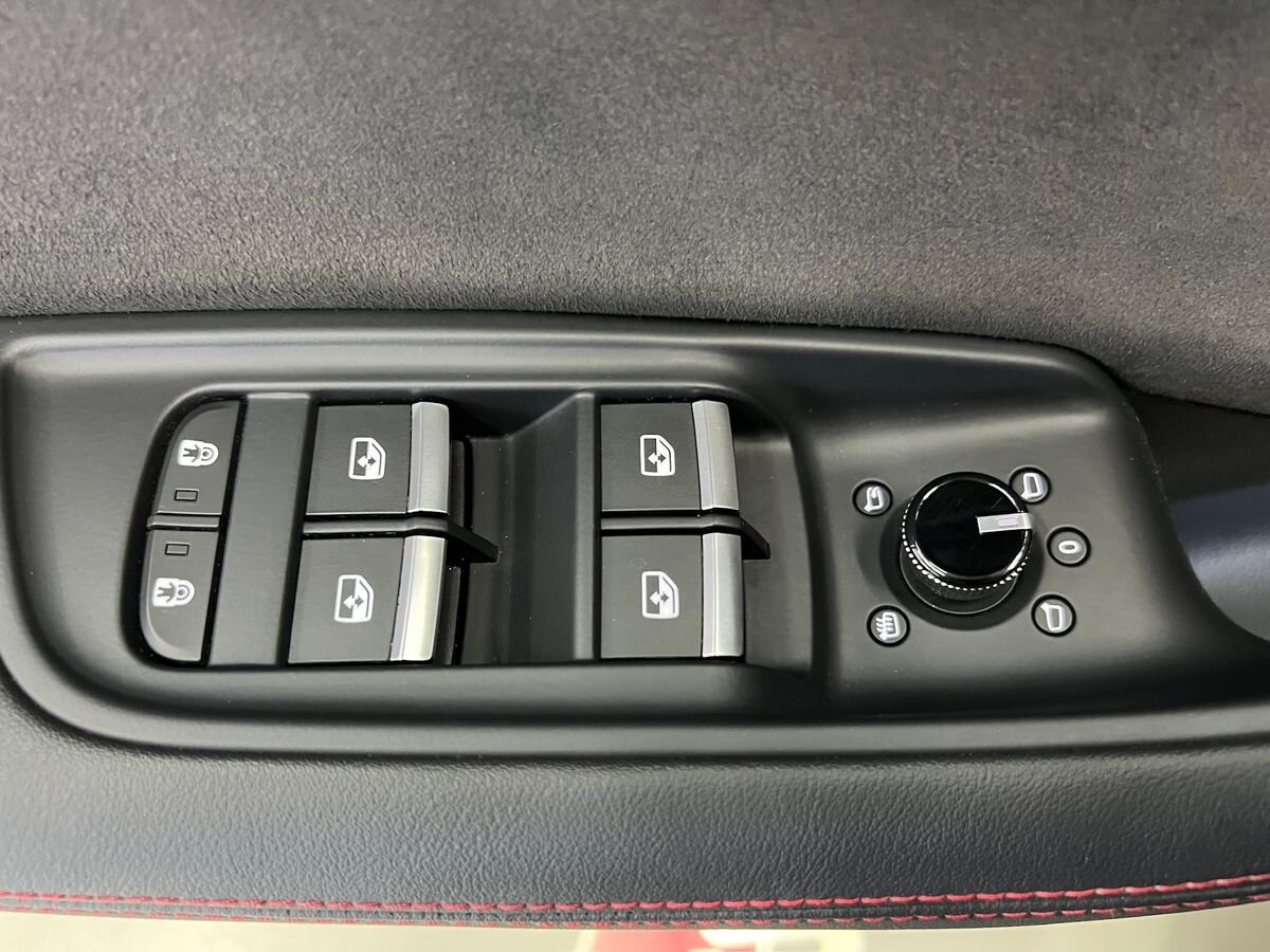 Audi SQ8 SUV / Terénní 4,0 l 373 kw