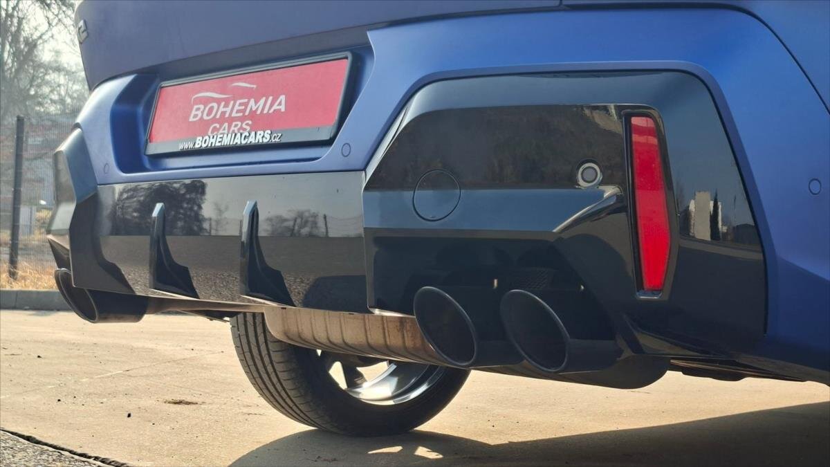 BMW X2 SUV / Terénní 2,0 l 221 kw