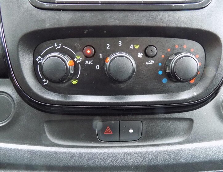 Opel Vivaro Užitková 1,6 l 70 kw