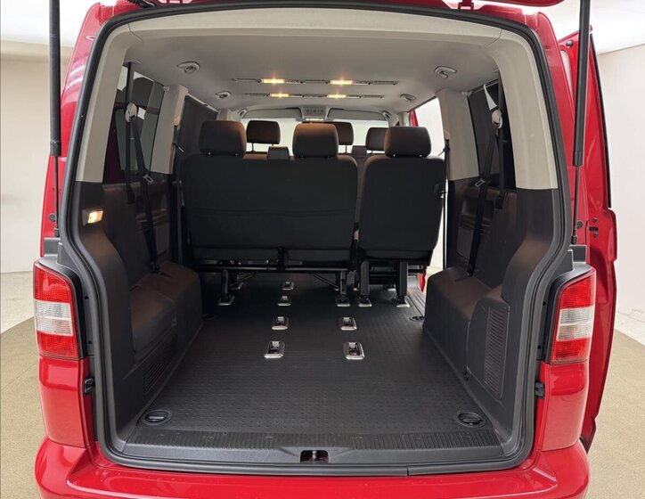 Volkswagen Caravelle Kombi 1,9 l 75 kw