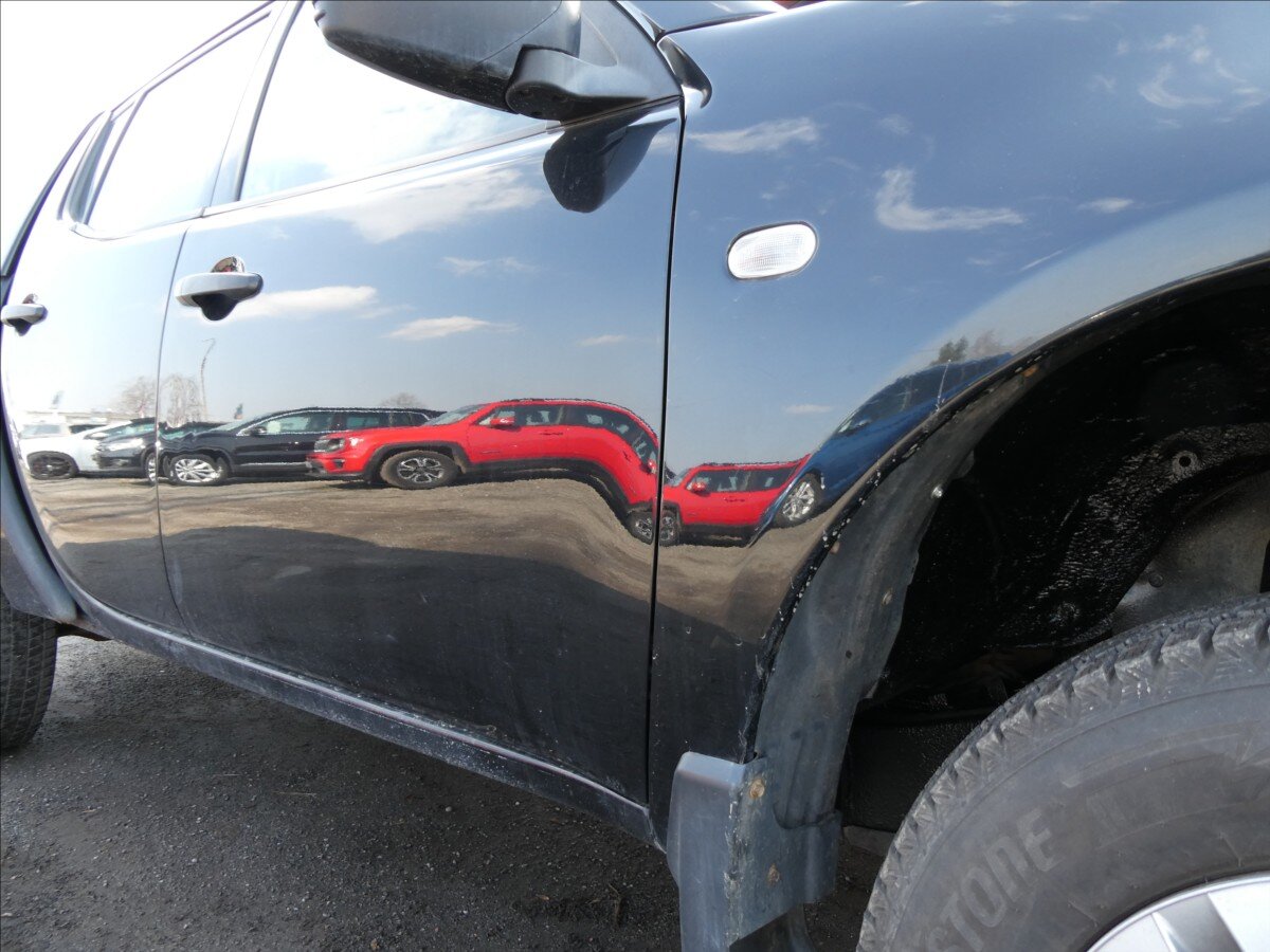 Mitsubishi L200 Pick-up 2,5 l 100 kw