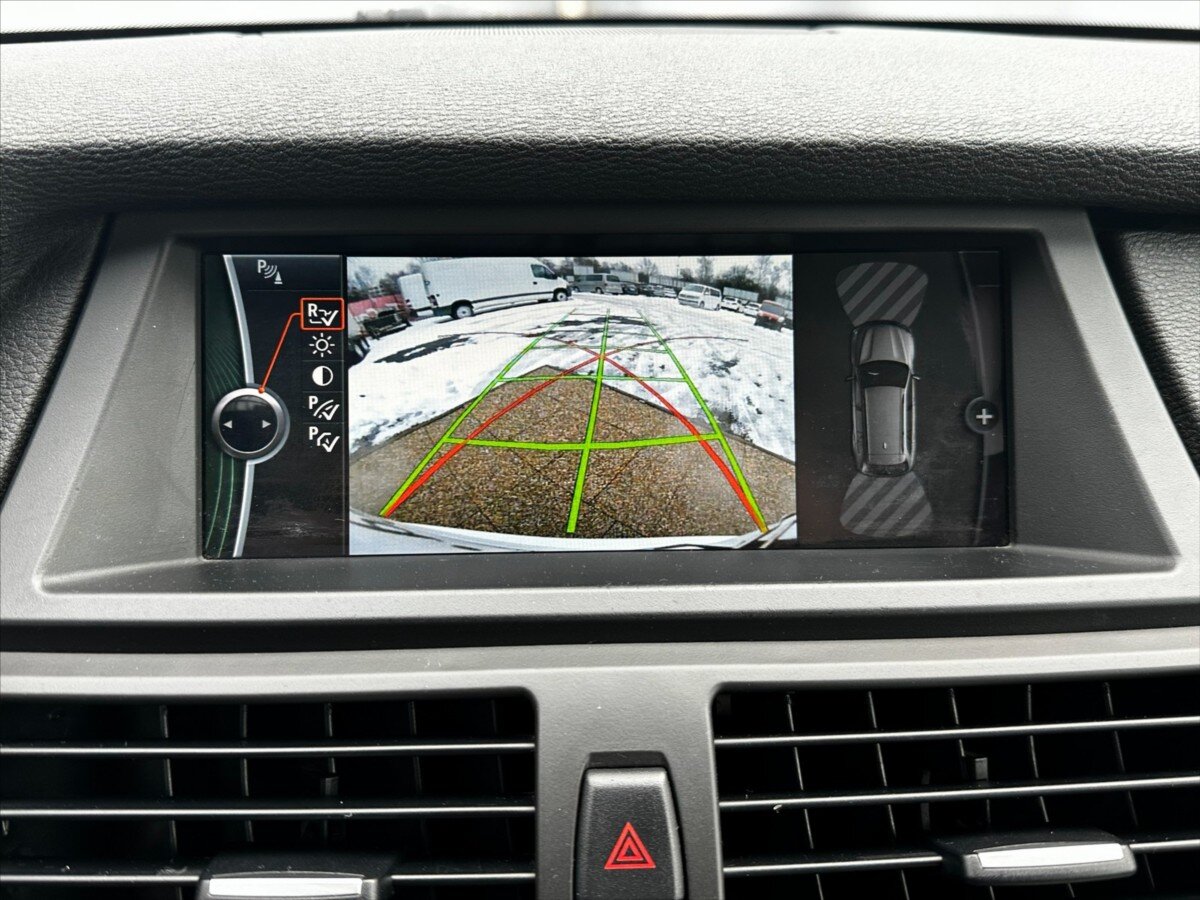 BMW X5 Kombi 3,0 l 180 kw