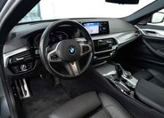 BMW Řada 5 Kombi 3,0 l 195 kw