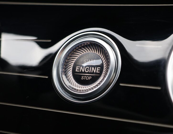 Mercedes-Benz Třídy E Sedan 4,0 l 450 kw