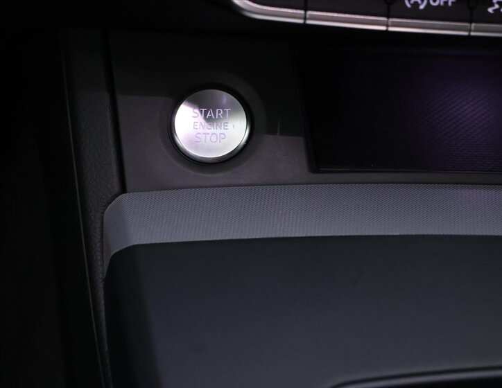 Audi Q5 SUV / Terénní 2,0 l 150 kw