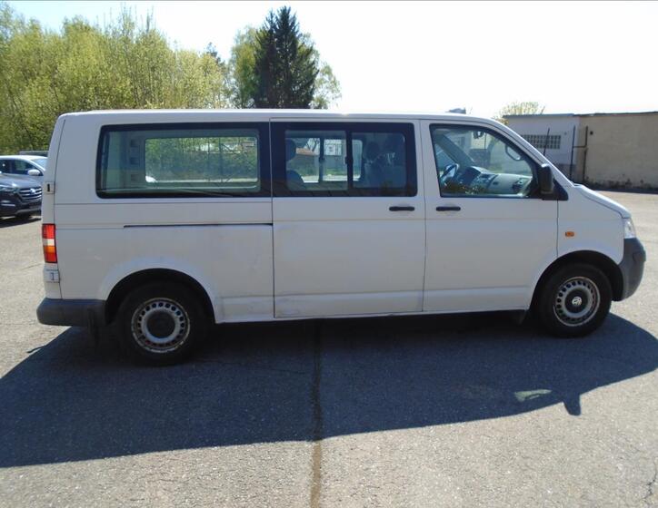Volkswagen Transporter 9