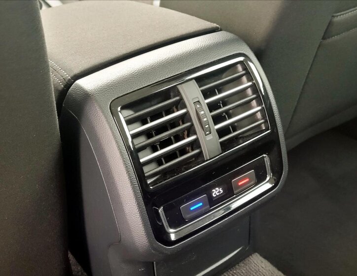 Volkswagen Passat Kombi 1,6 l 88 kw