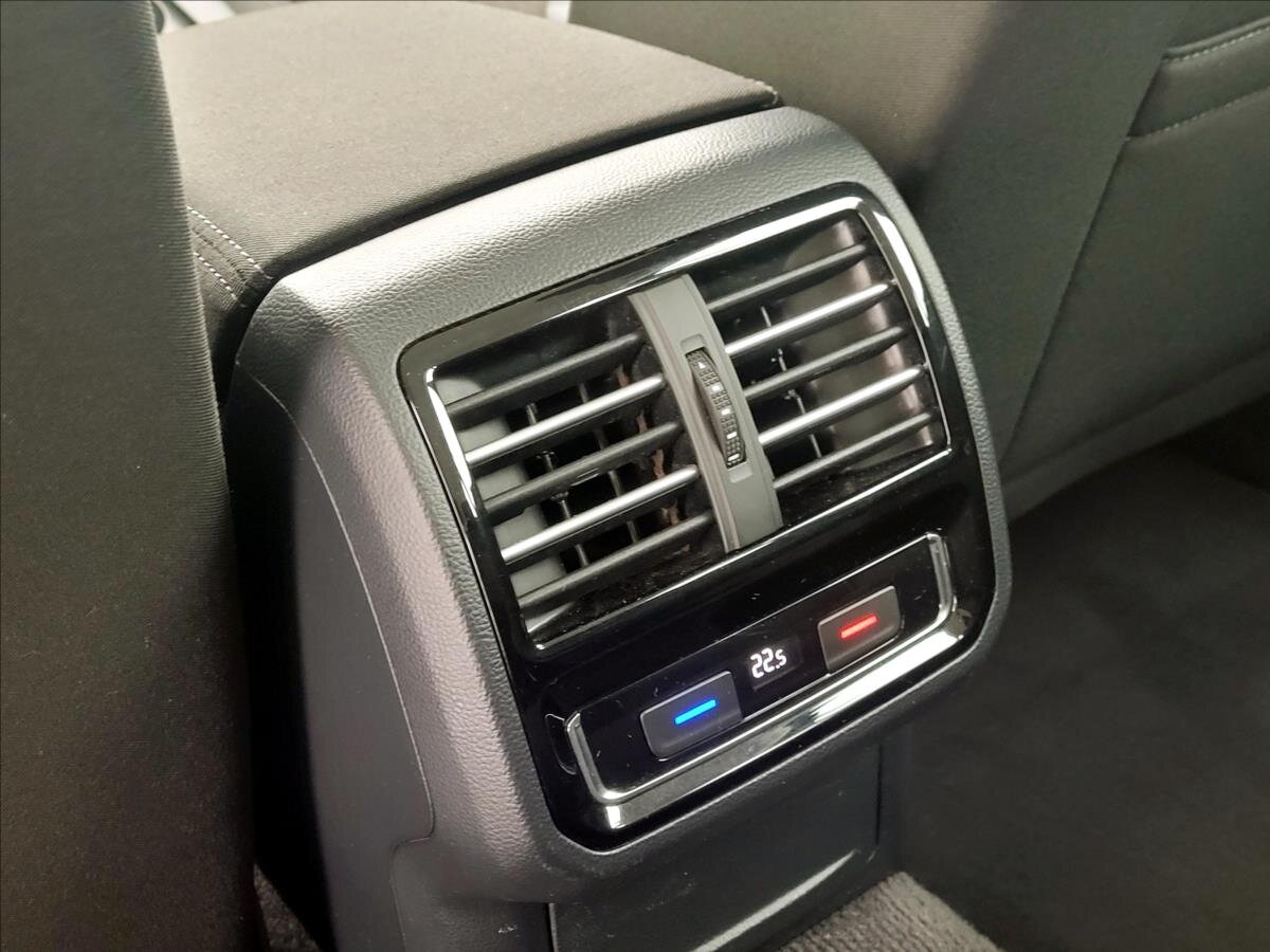 Volkswagen Passat Kombi 1,6 l 88 kw