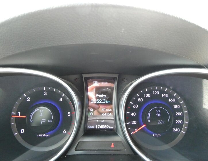 Hyundai Grand Santa Fe 42