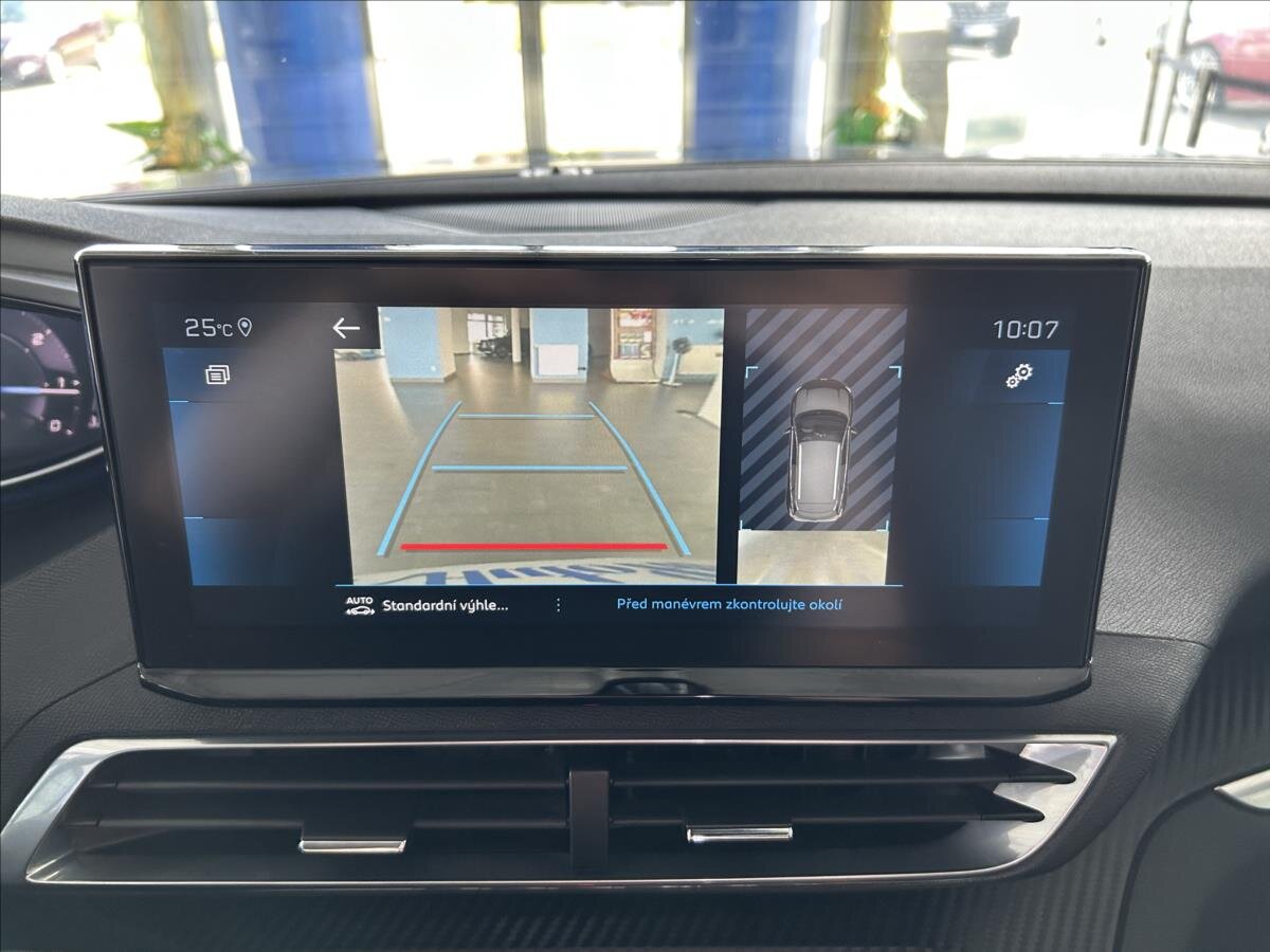 Peugeot 3008 SUV / Terénní 1,5 l 96 kw