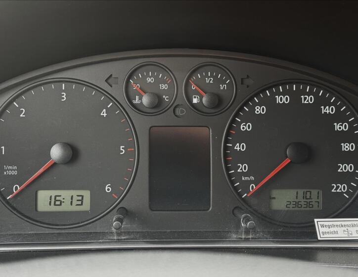 Volkswagen Caravelle 9