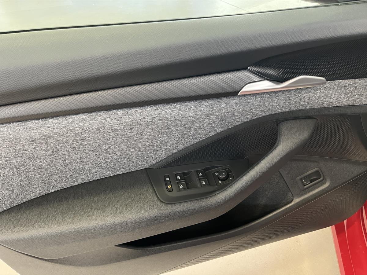 Škoda Superb Liftback 2,0 l 110 kw