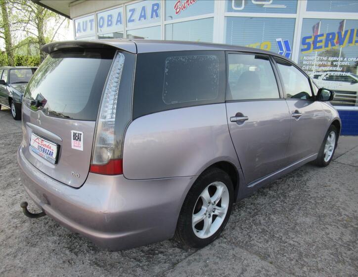 Mitsubishi Grandis 4