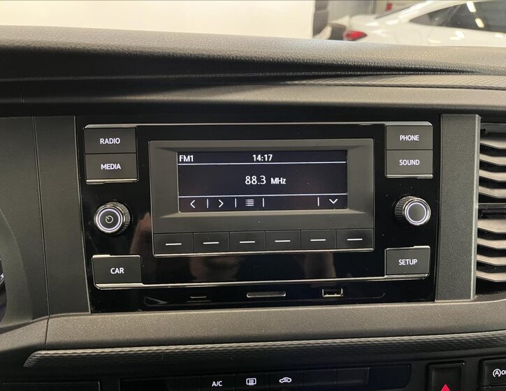 Volkswagen Transporter Kombi 2,0 l 81 kw