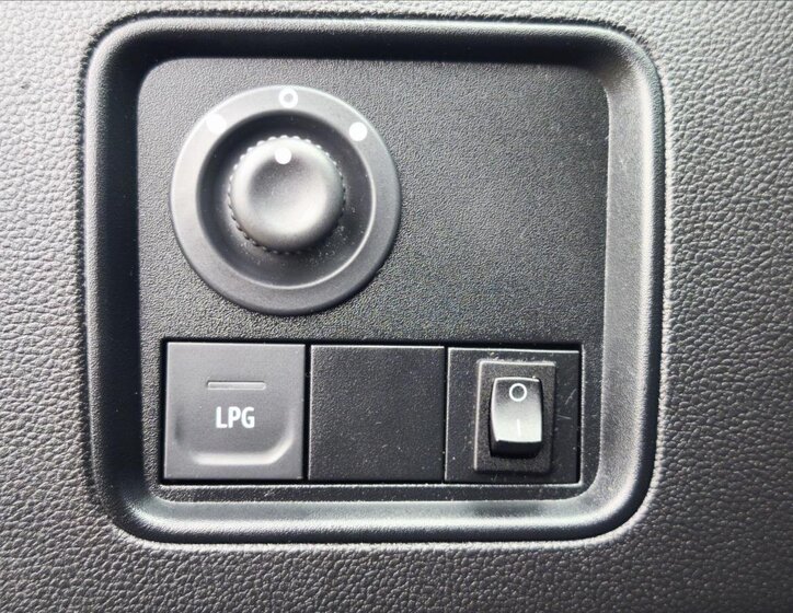 Dacia Duster SUV 999,0 67 kw