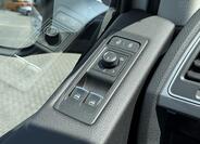 Volkswagen Multivan 38