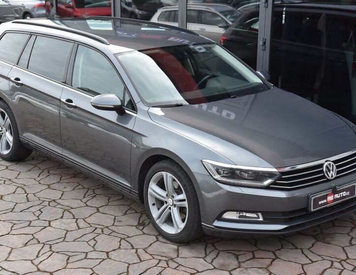 Volkswagen Passat Kombi 2,0 l 110 kw