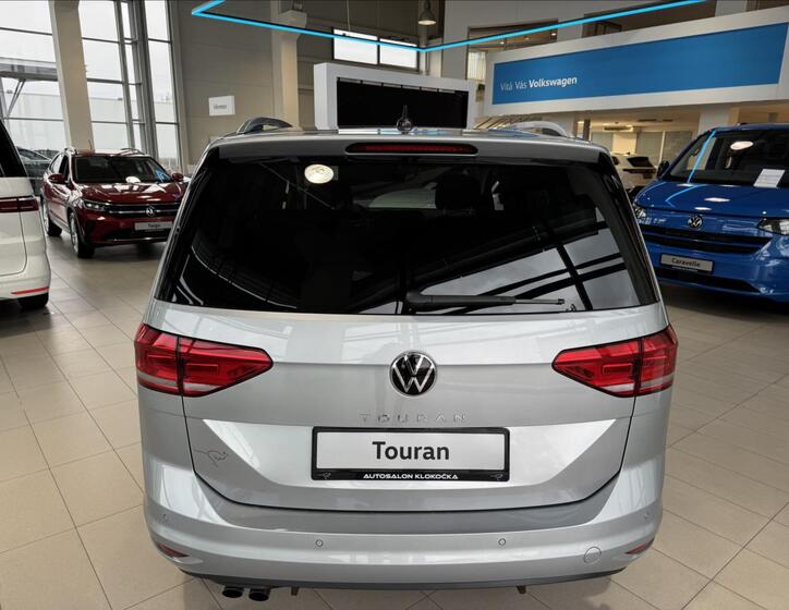 Volkswagen Touran 4