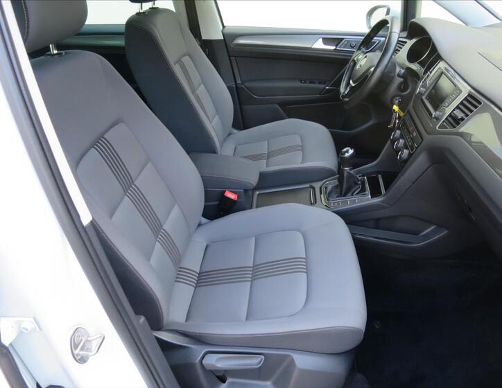 Volkswagen Golf Sportsvan 15