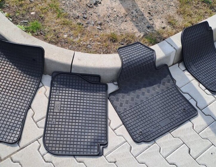 Volkswagen Touran SUV / Terénní 0,0 77 kw