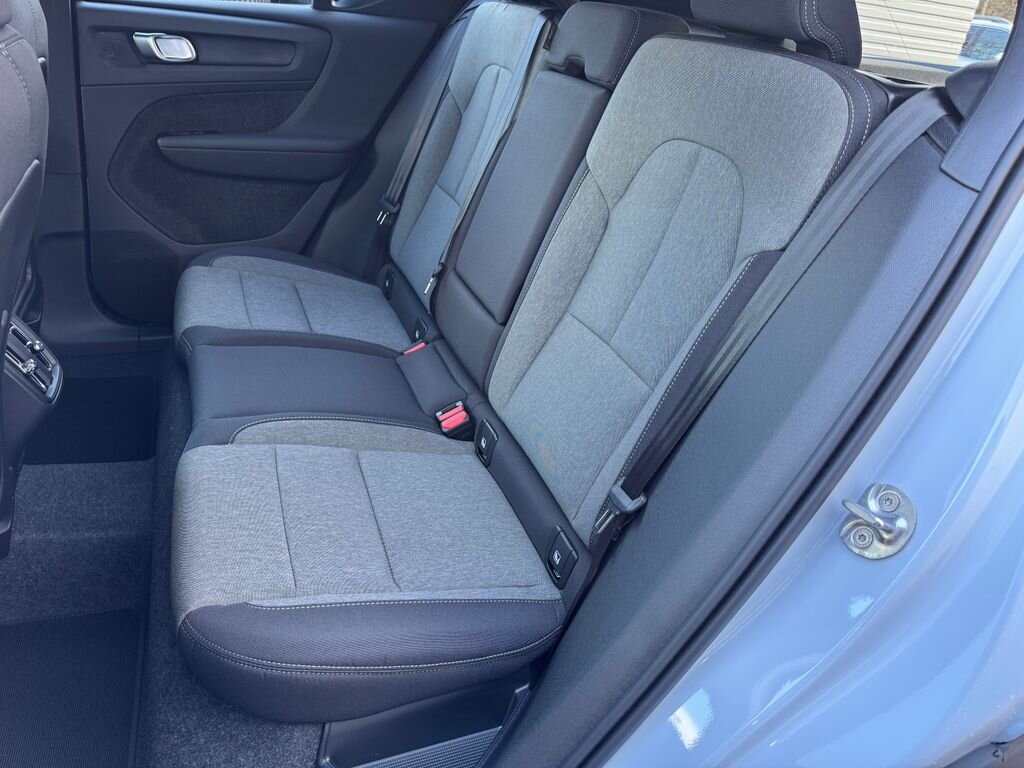 Volvo XC40 SUV / Terénní 2,0 l 120 kw