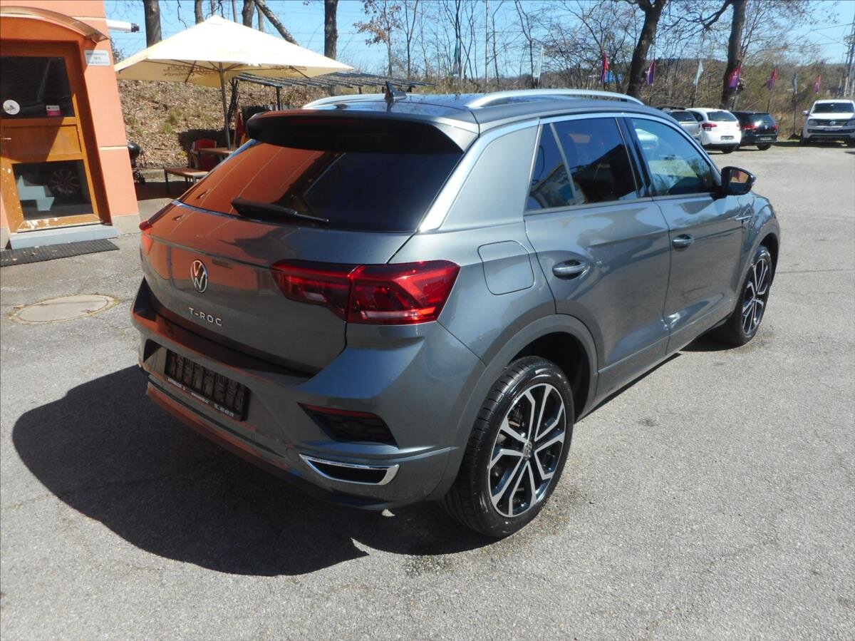 Volkswagen T-Roc SUV / Terénní 1,5 l 110 kw