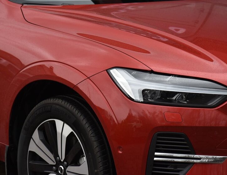 Volvo XC60 SUV / Terénní 2,0 l 186 kw