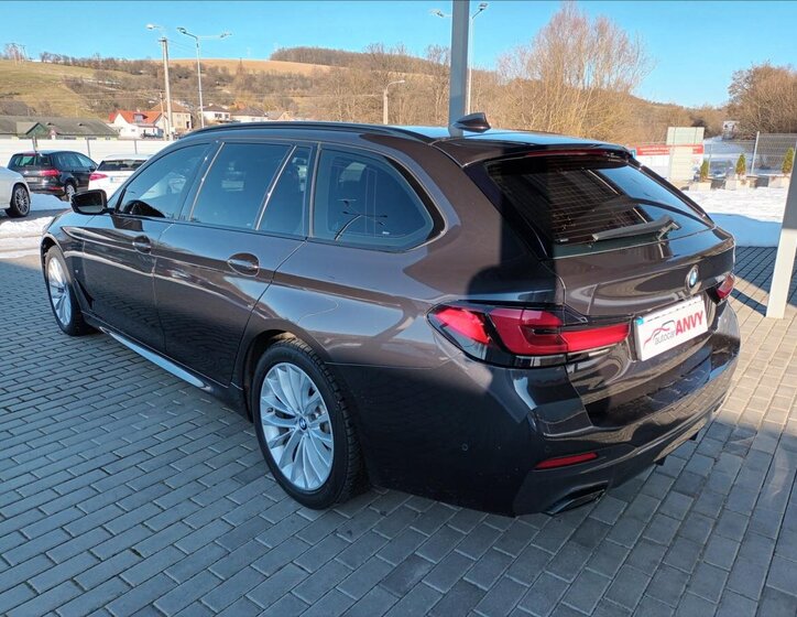 BMW Řada 5 Kombi 2,0 l 140 kw