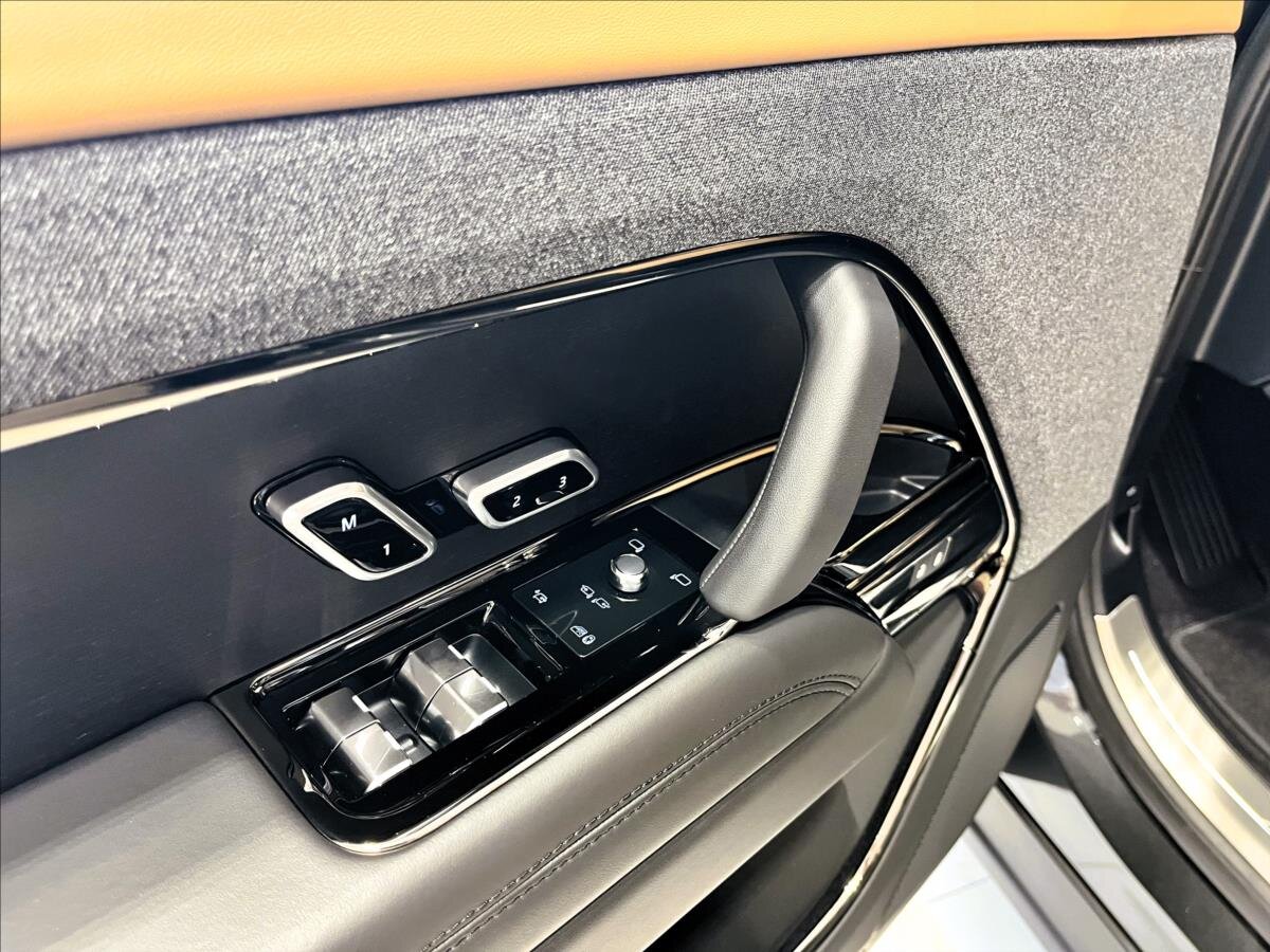 Land Rover Range Rover Sport SUV / Terénní 3,0 l 221 kw