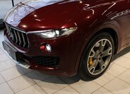 Maserati Levante SUV / Terénní 3,0 l 316 kw