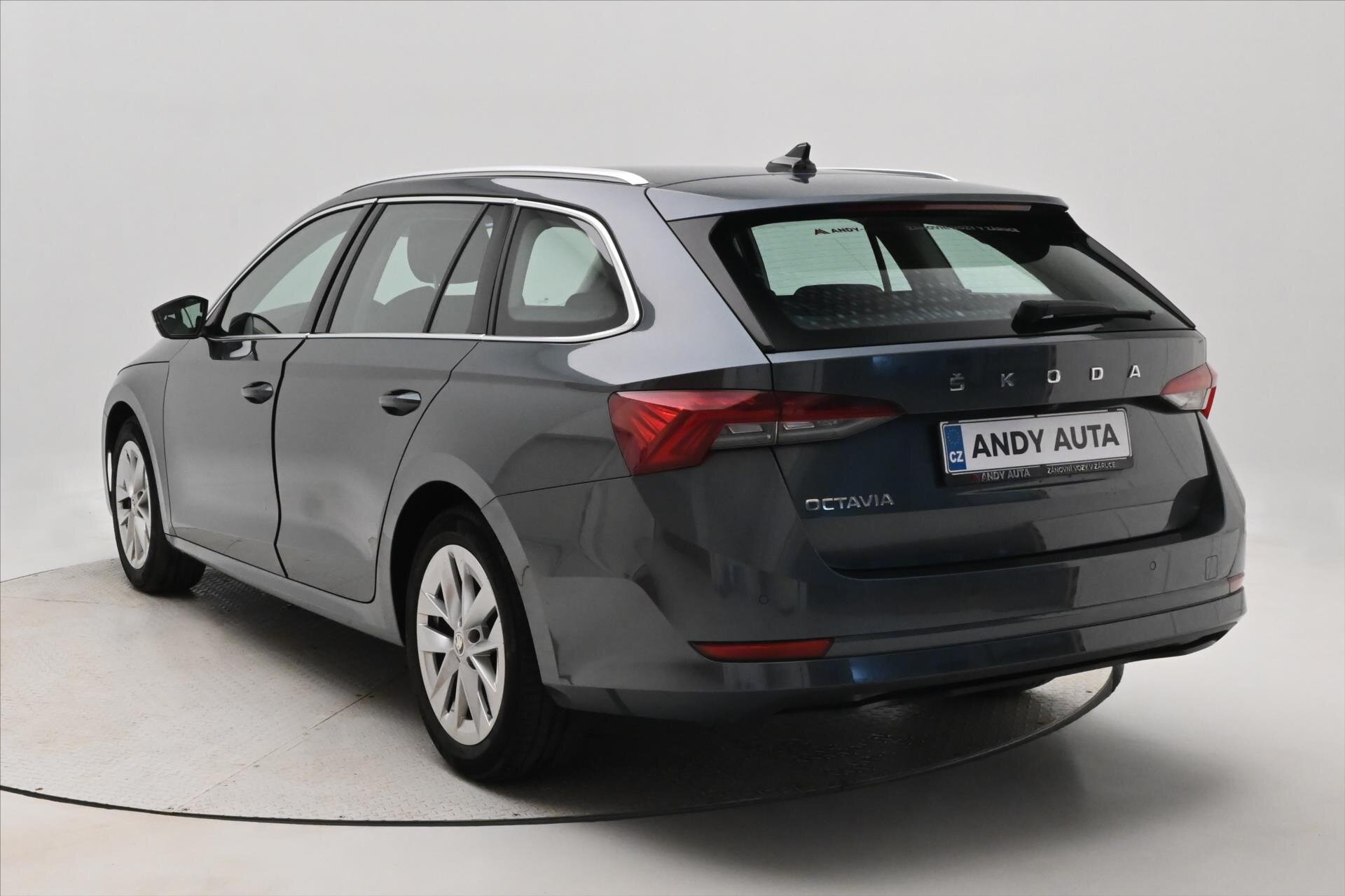 Škoda Octavia Kombi 2,0 l 110 kw