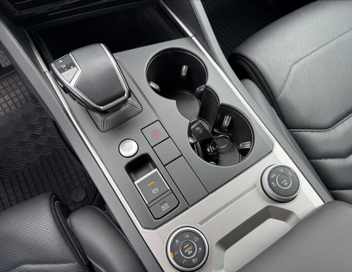 Volkswagen Touareg SUV 3,0 l 170 kw