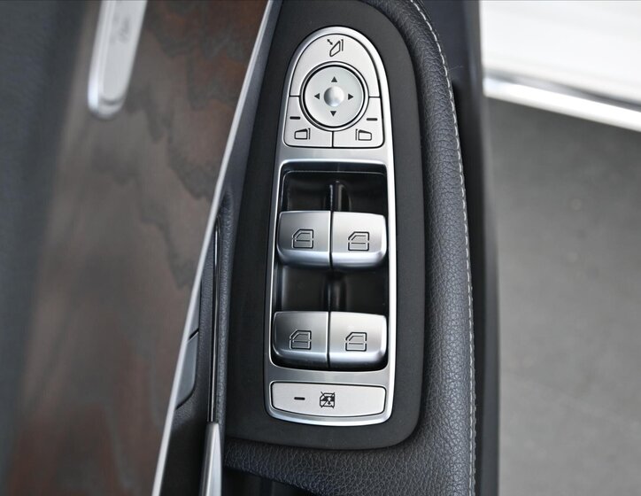 Mercedes-Benz Třídy C 27