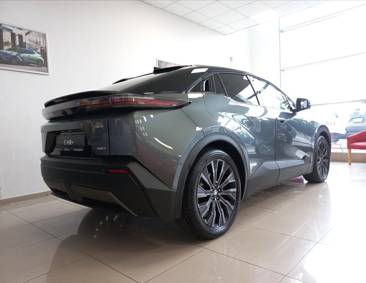 Toyota C-HR CUV / Crossover 0,0 252 kw