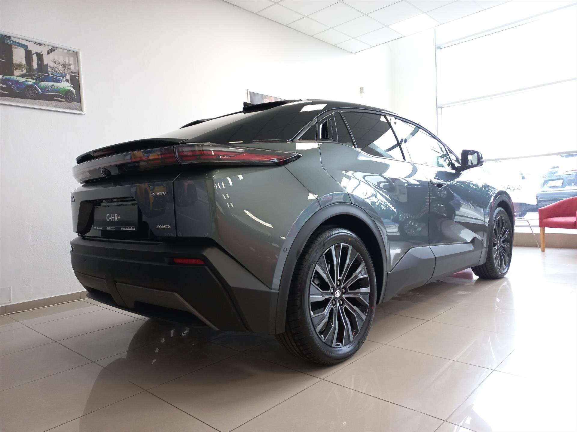 Toyota C-HR CUV / Crossover 0,0 252 kw