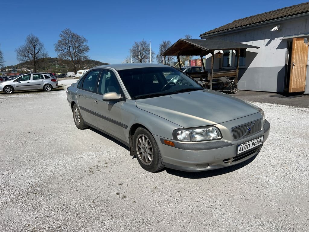 Volvo S80 Sedan / Limuzína 2,5 l 103 kw
