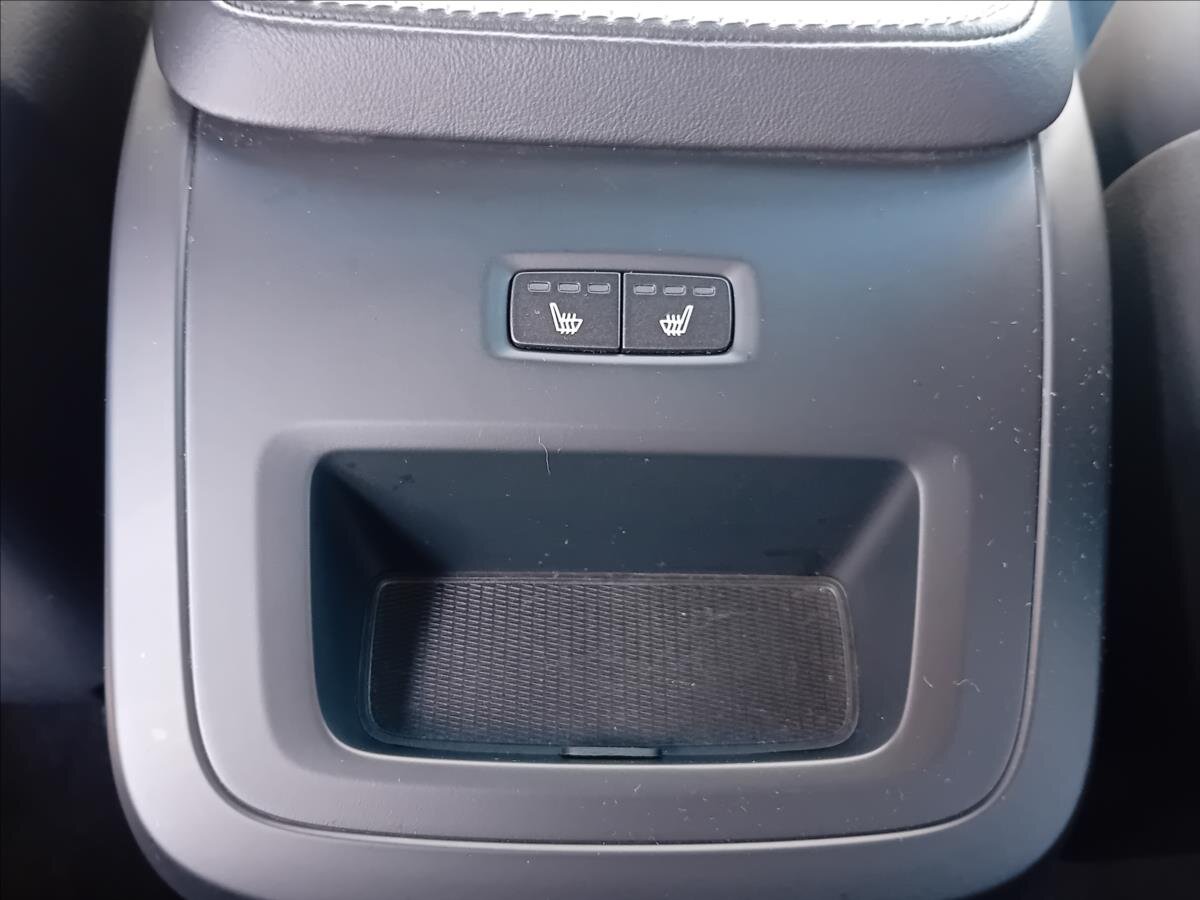 Volvo XC90 SUV 2,0 l 173 kw