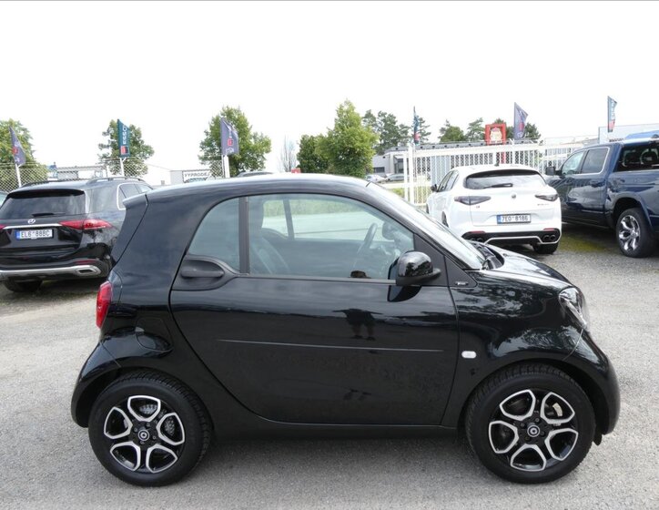 Smart Fortwo Hatchback 898,0 66 kw