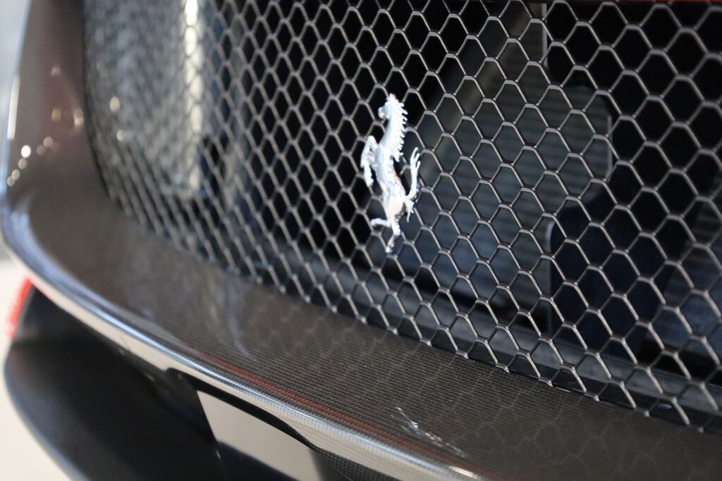 Ferrari Ostatní SUV / Terénní 6,5 l 533 kw