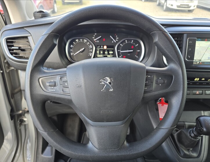 Peugeot Traveller 26