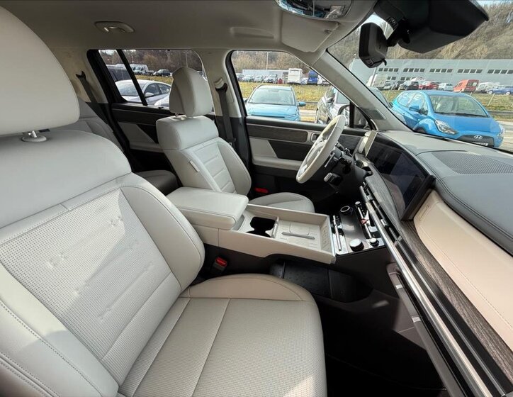 Hyundai Santa Fe Kombi 1,6 l 185 kw