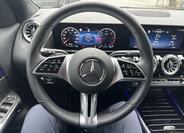 Mercedes-Benz GLA 10