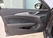 Opel Insignia Hatchback 2,0 l 128 kw