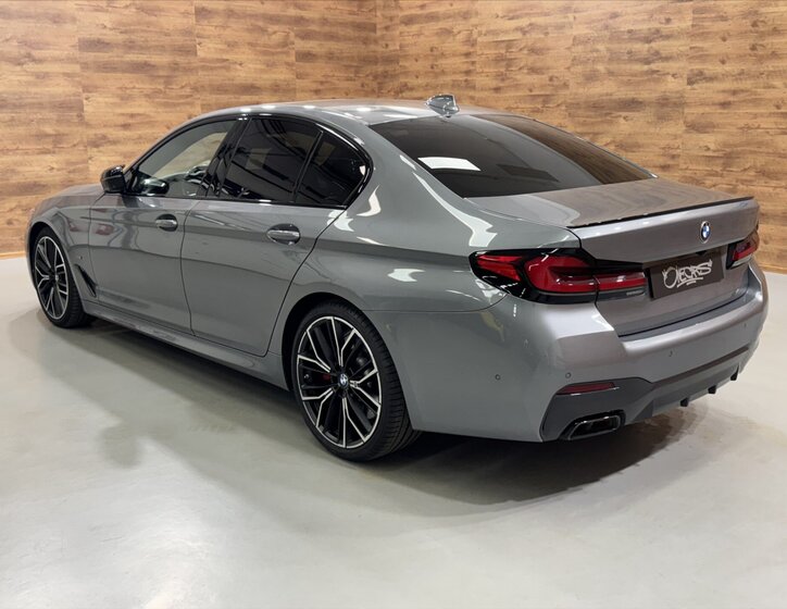 BMW Řada 5 Sedan / Limuzína 4,4 l 390 kw