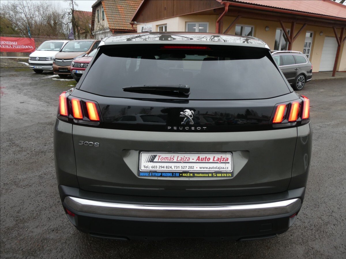 Peugeot 3008 SUV 1,6 l 121 kw