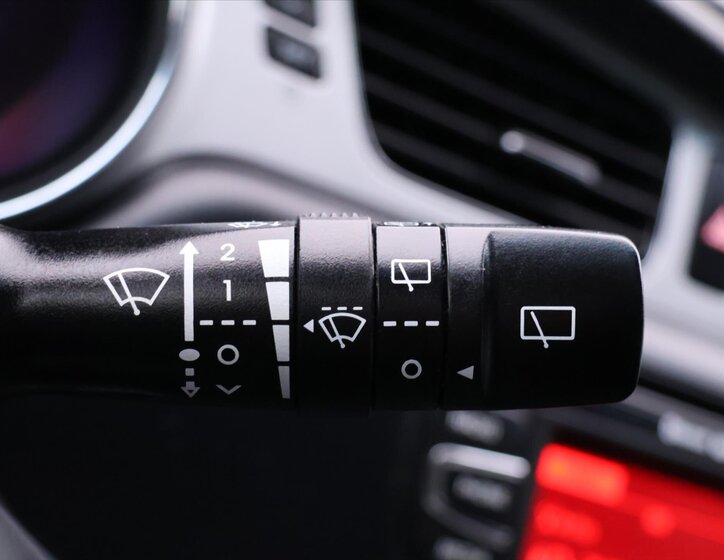 KIA Ceed Hatchback 1,6 l 99 kw